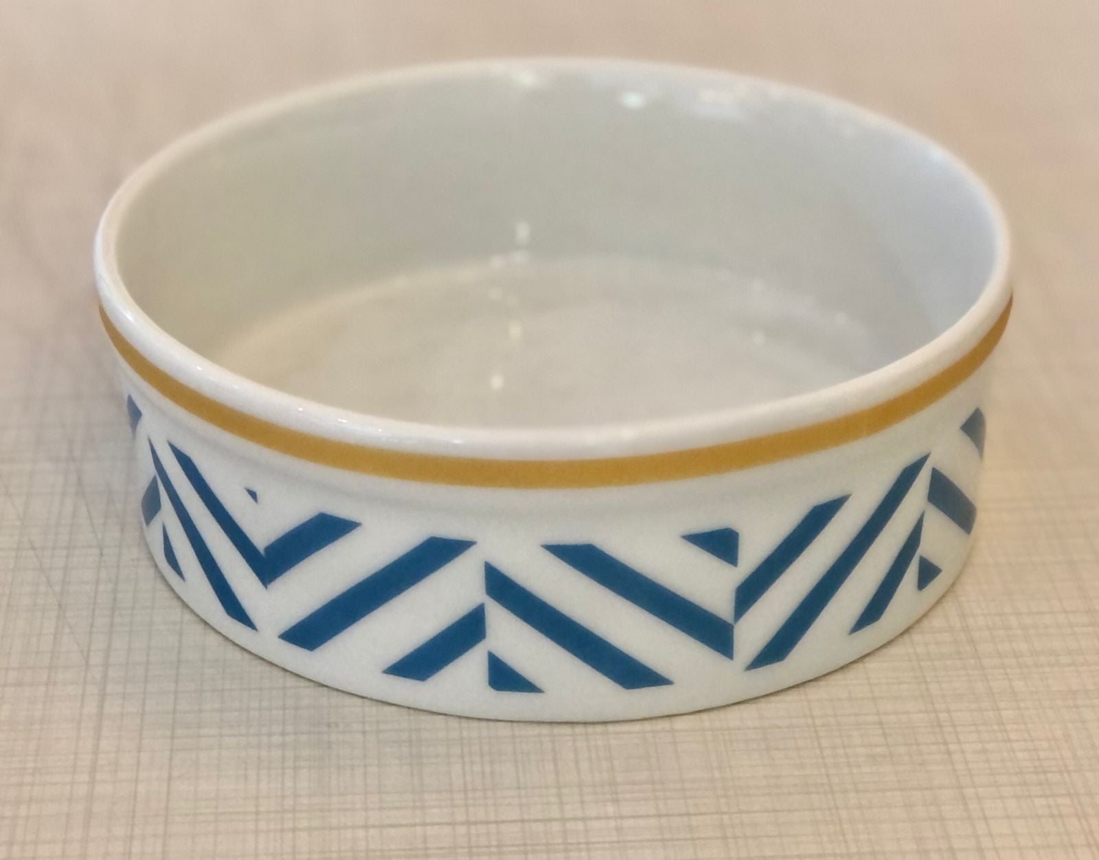 COMEDOURO PORCELANA THEODOROS