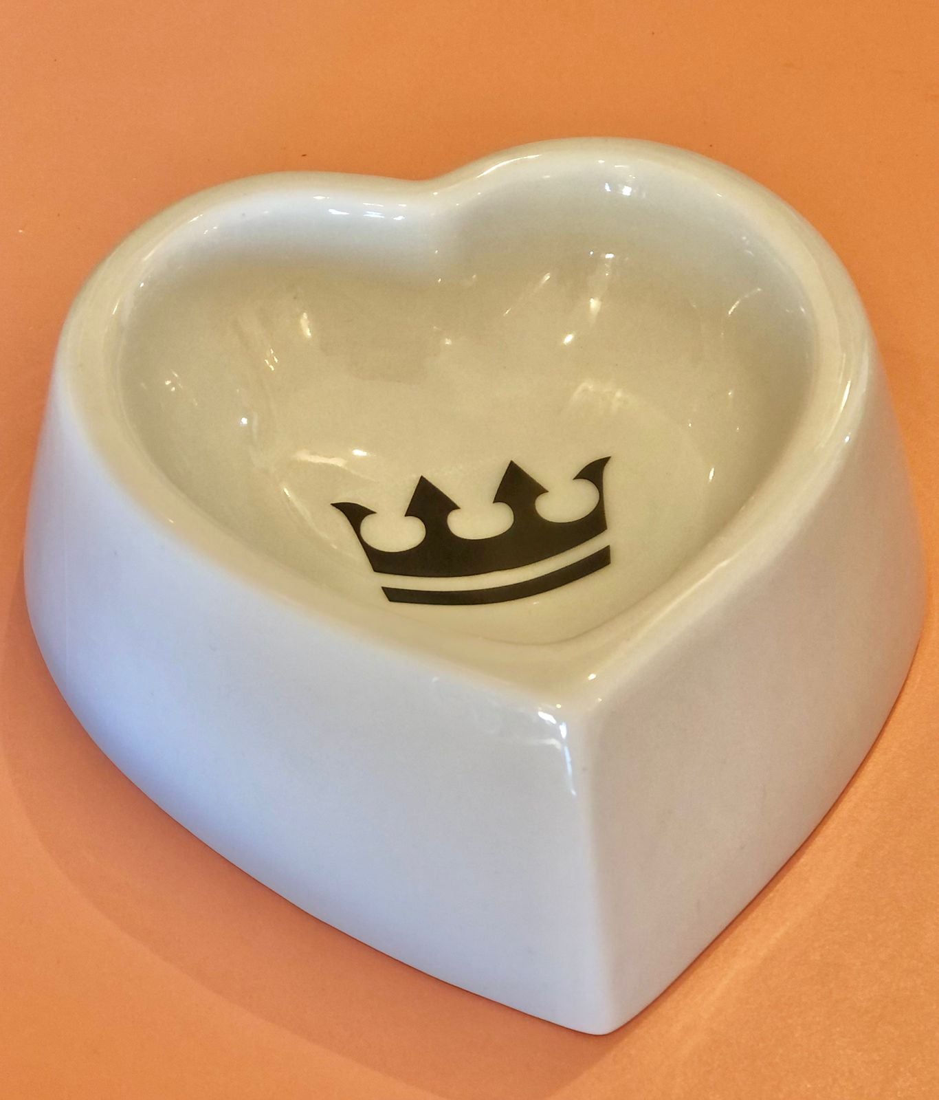 Comedouro Coração de Porcelana