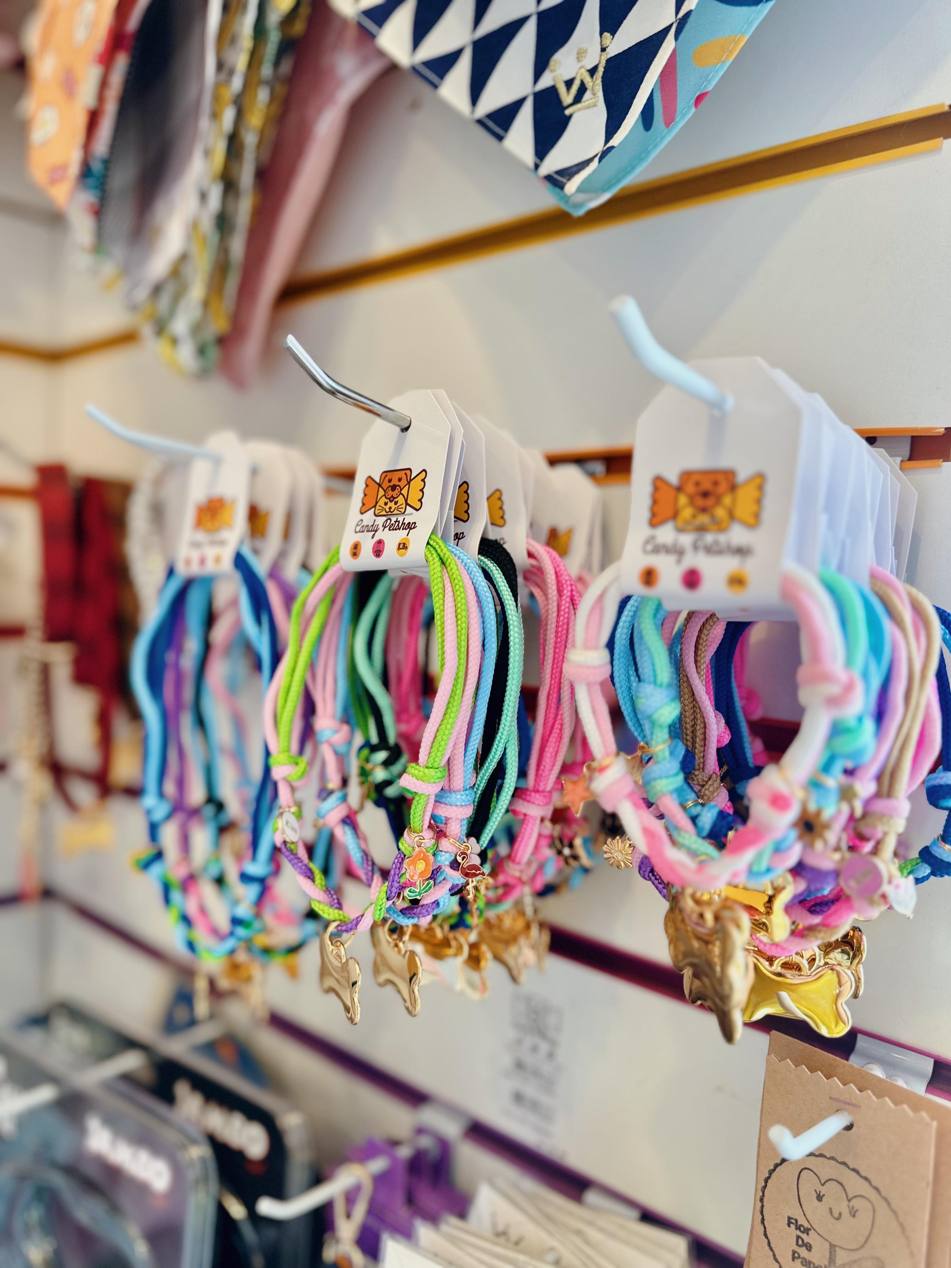 Coleira de Identificação Personalizada – Ajustável Candy